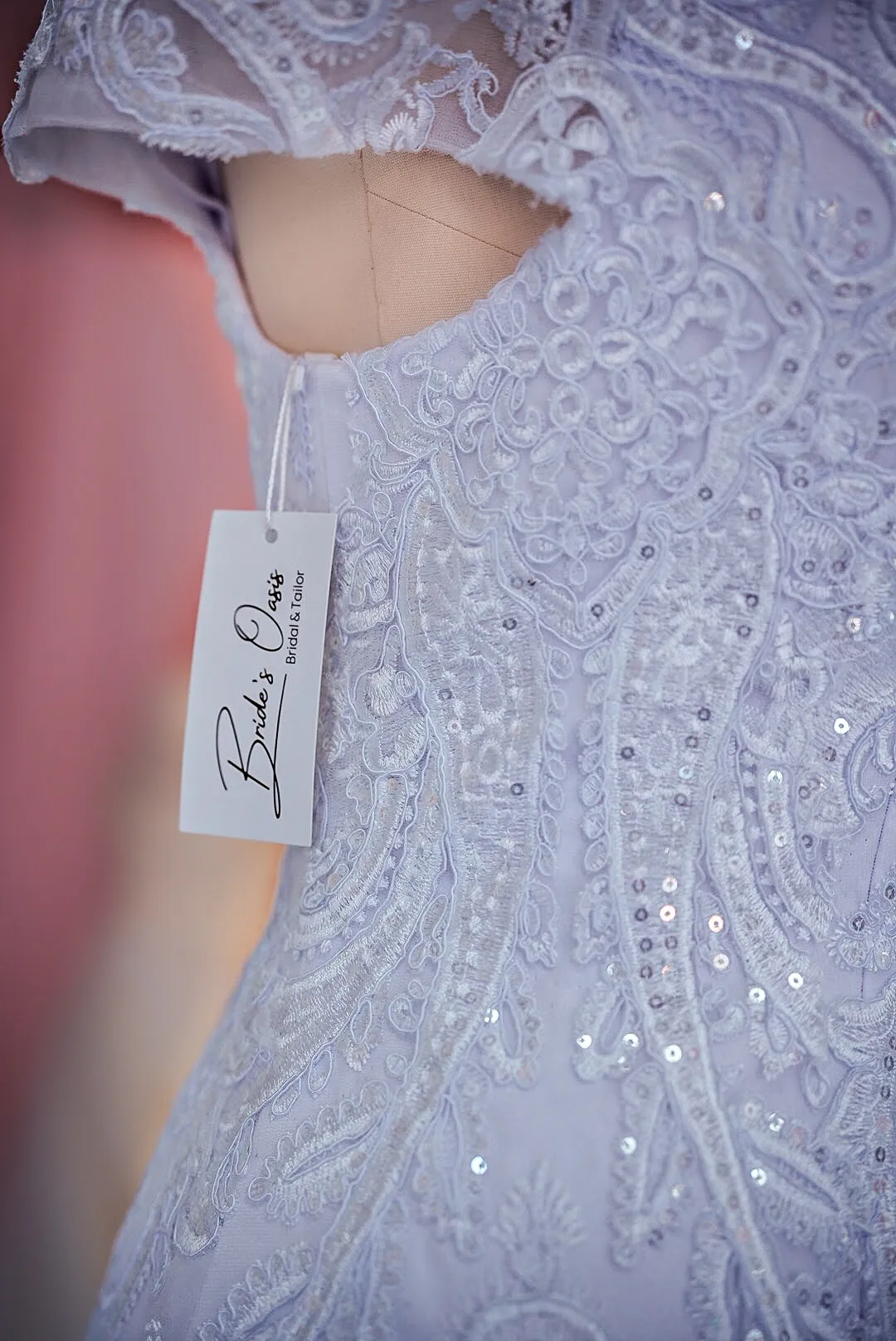 White off-shoulder lace mermaid dress photo 2
