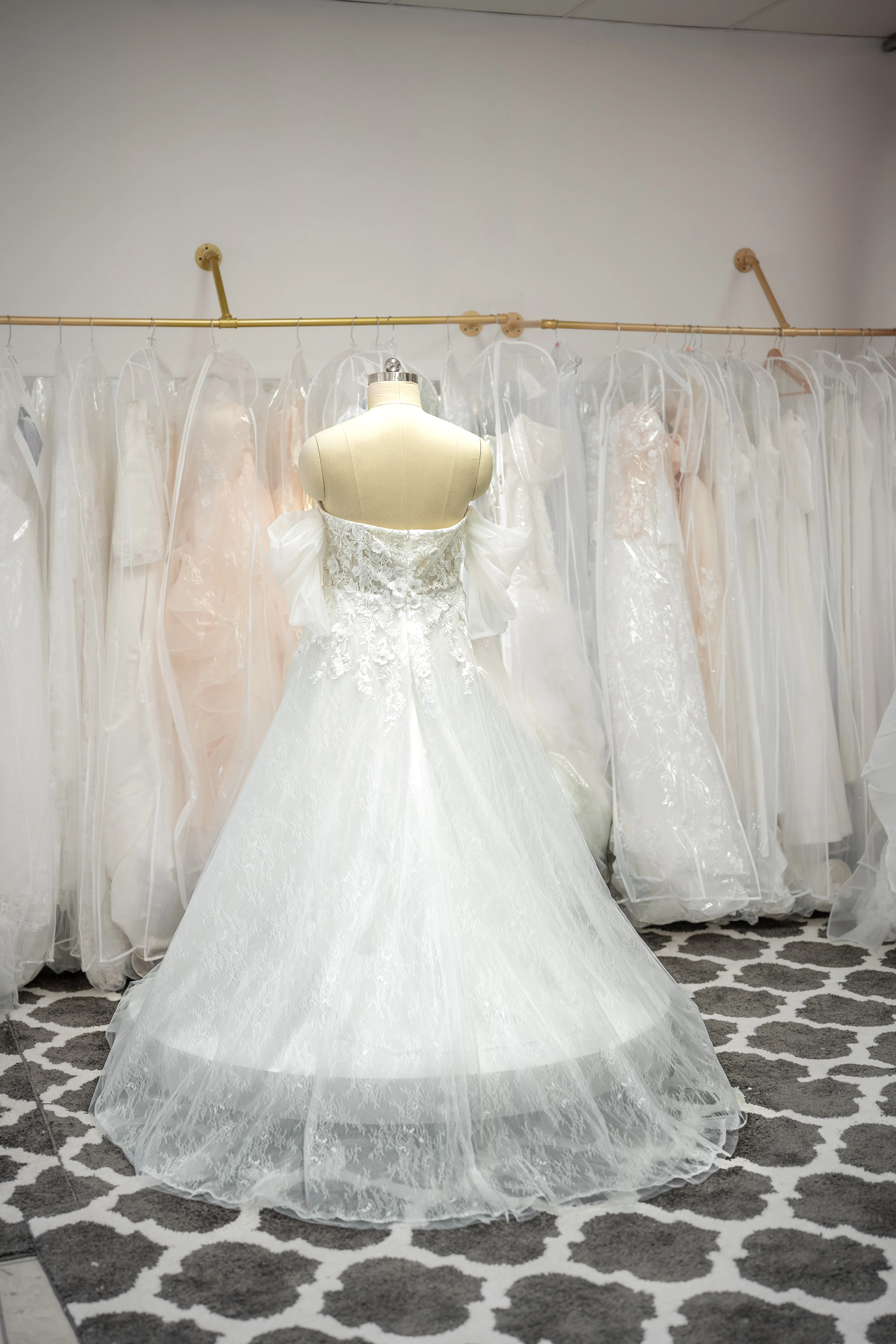 White 3D lace wedding gown photo 2