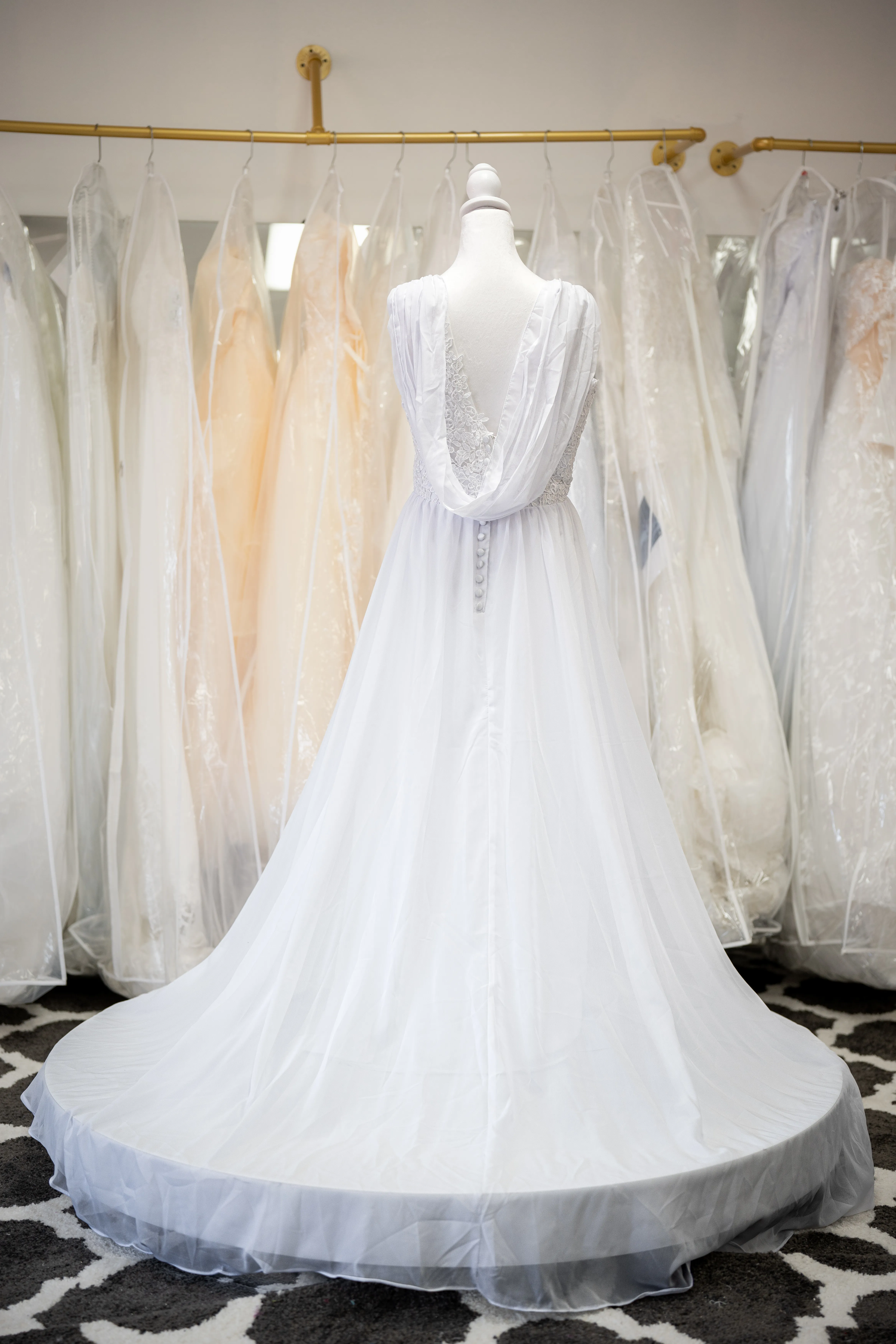 White lace bodice A-line wedding dress photo 2